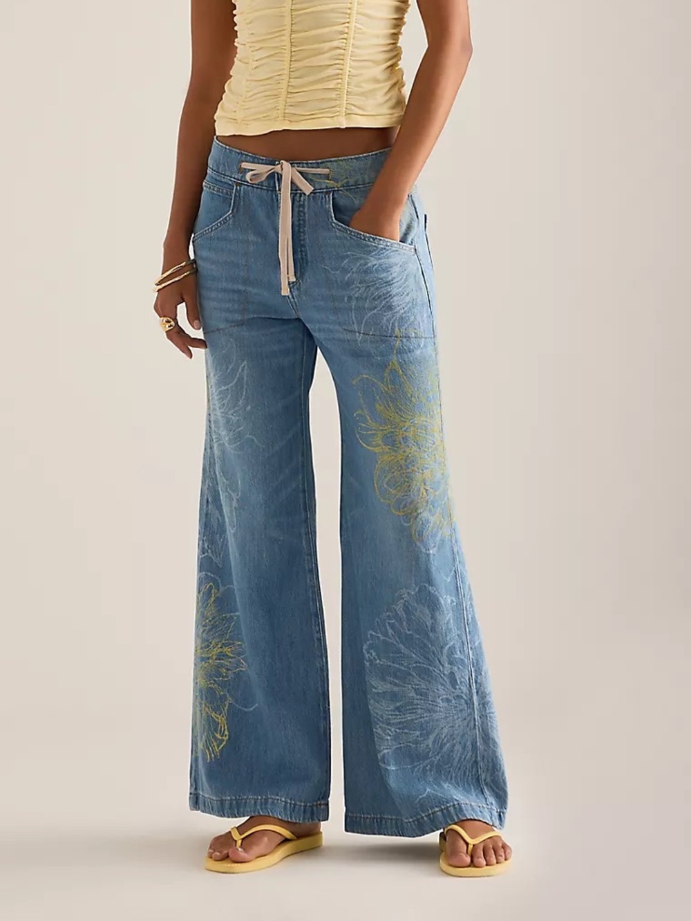 NWT Size 25 - Pilcro Ellis Mid-Rise Wide-Leg Drawstring Jeans Cotton (US$158)